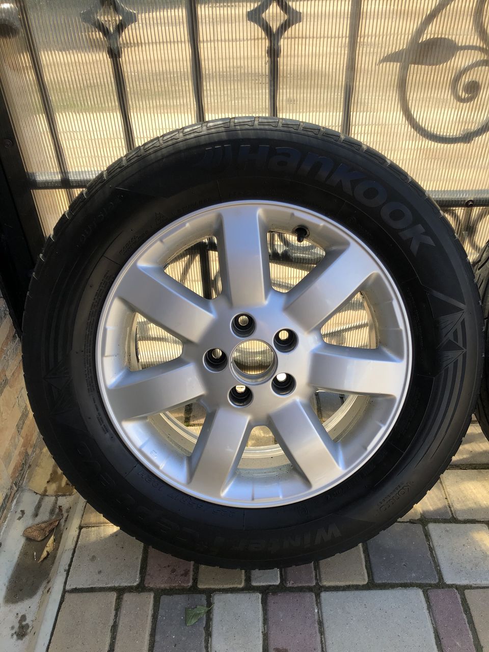 Hankook 225/65 R17 5x114,3