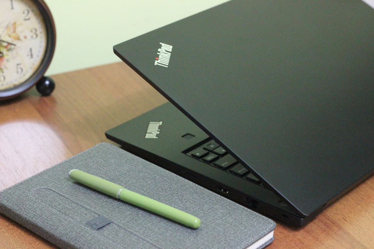 Lenovo ThinkPad E490 IPS (Core i5 8265u/8Gb DDR4/256Gb NVMe SSD/14.1" FHD IPS) фото 6