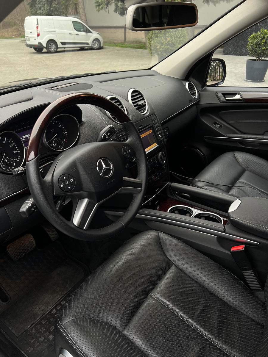 Mercedes GL-Class foto 9