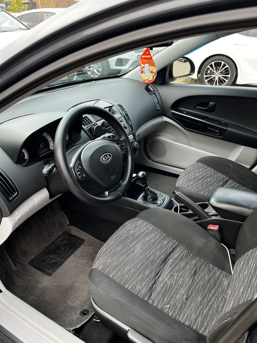 KIA Ceed foto 4