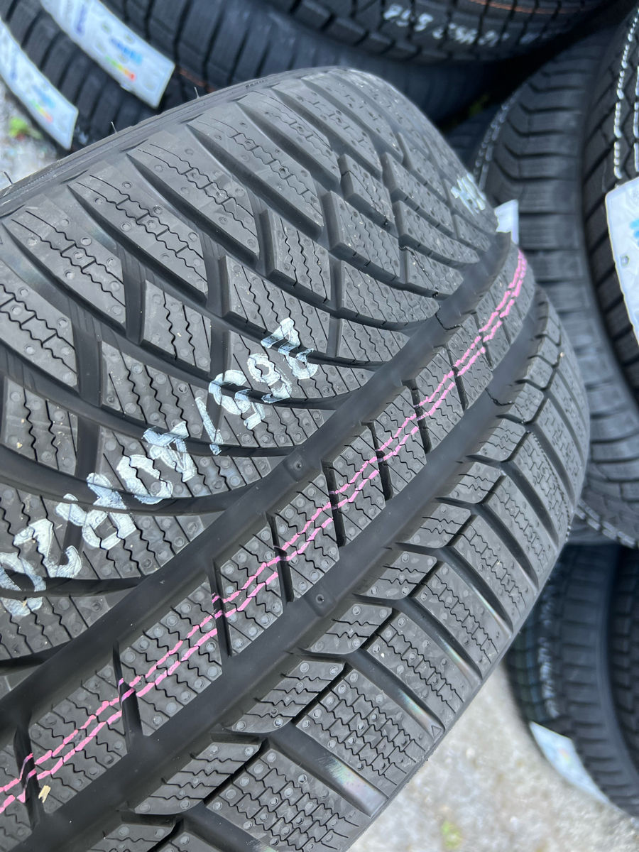 265/40 R20 Kumho Wintercraft WP72/ Доставка, livrare toata Moldova фото 4