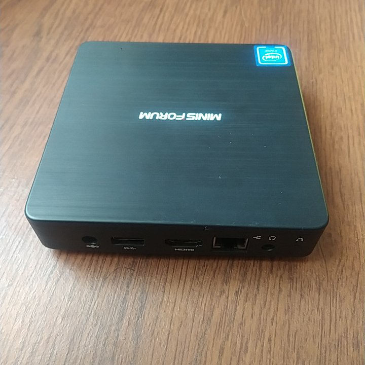 Недорого MinisForum Z83F