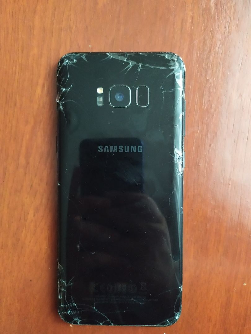 Продам Samsung Galaxy S8+