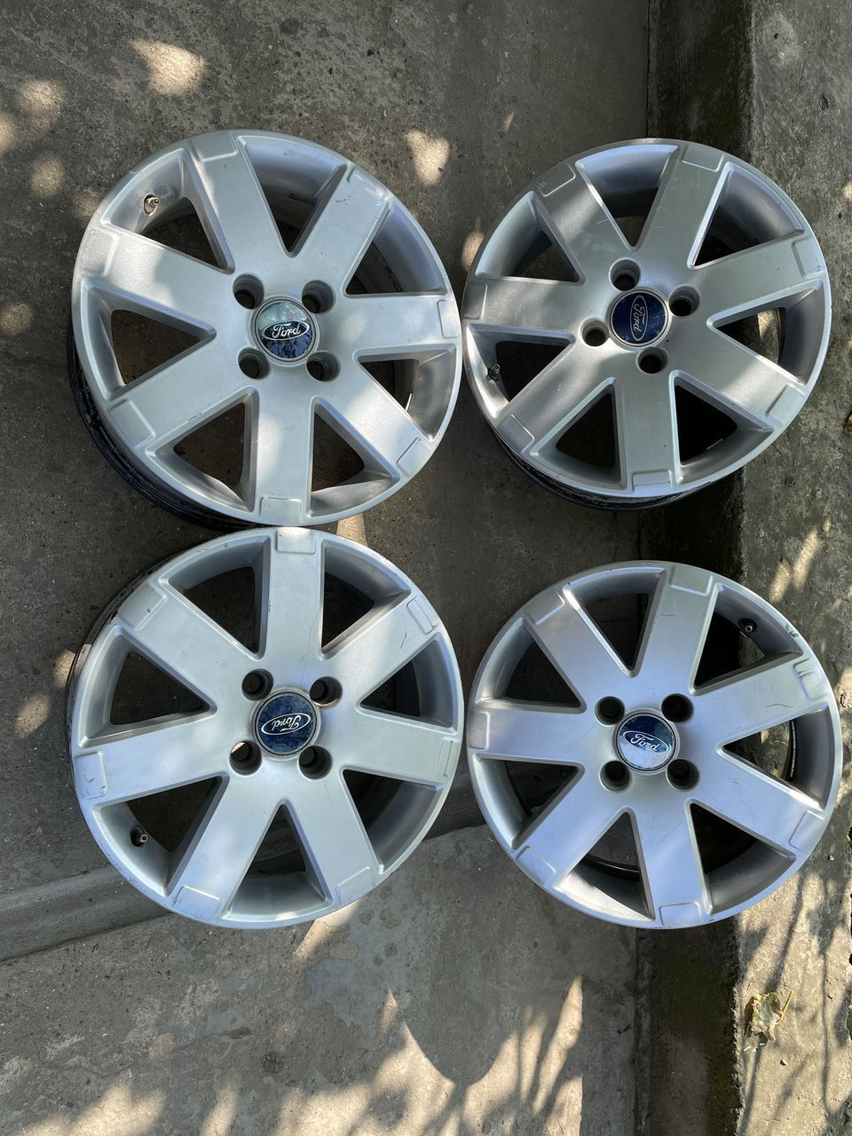 Продам диски R16 разболтовка 4-108
