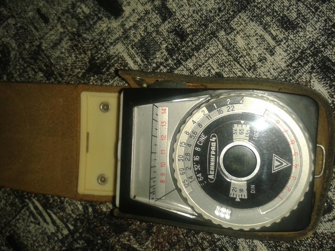 фотоувеличитель, фотоглянцеватель, фотоэкспонометр, фотоаппараты ФЭД -5 ...