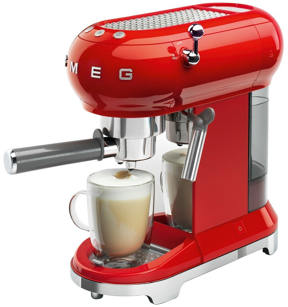Кофемашина, эспрессо-машина SMEG. Aparat de cafea, espressor.