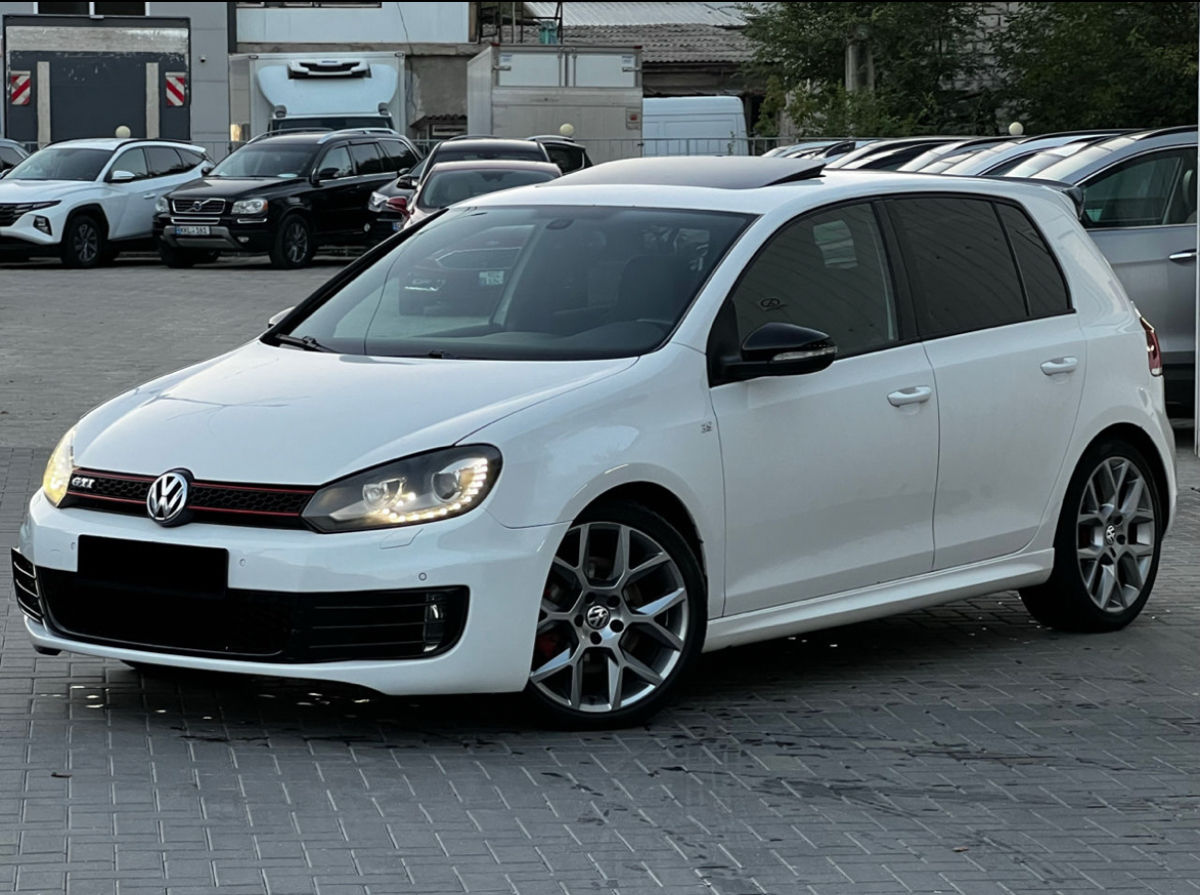 Volkswagen Golf foto 0