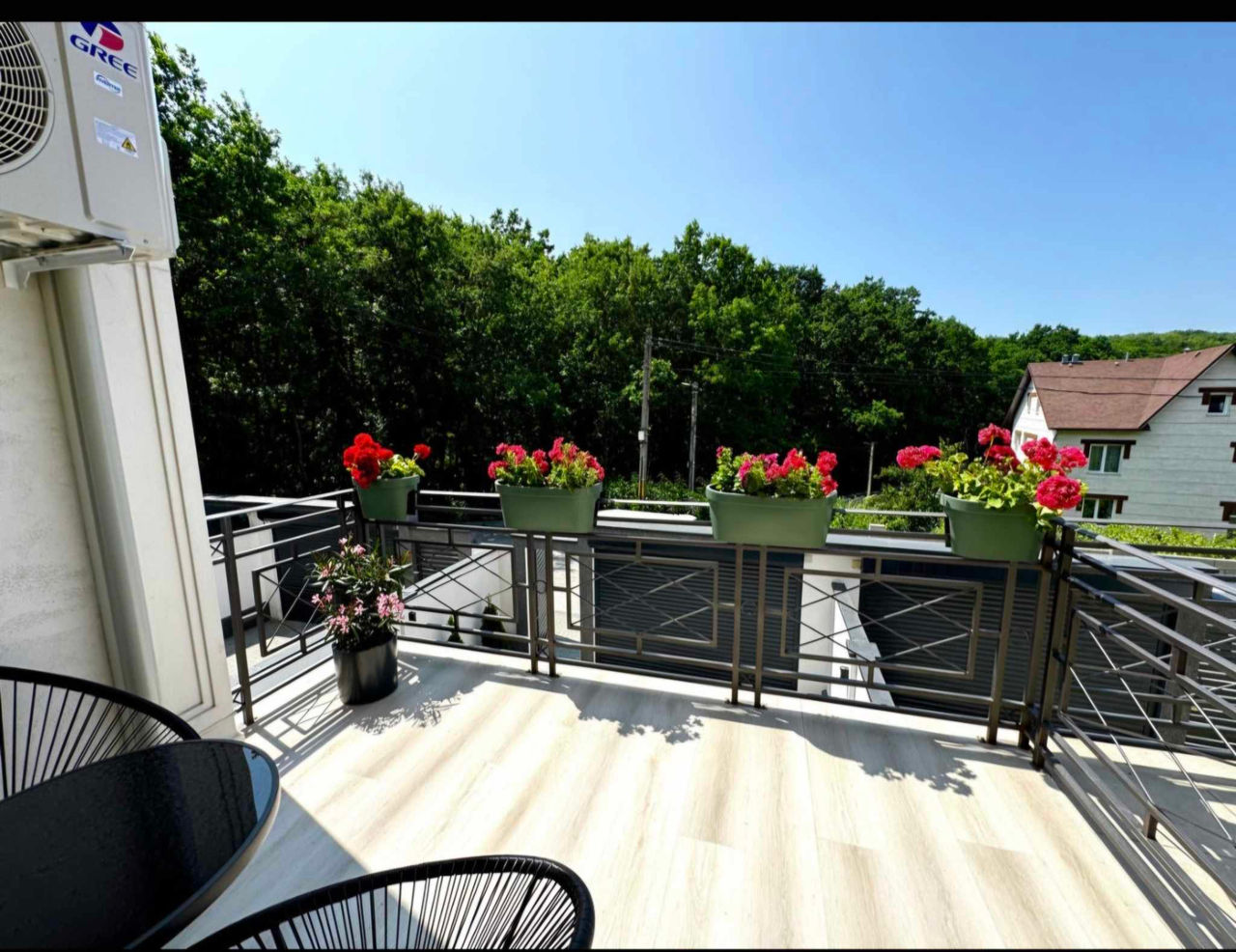 Casa tip Townhouse cu reparatie noua , Durlesti, marginea padurii! foto 8