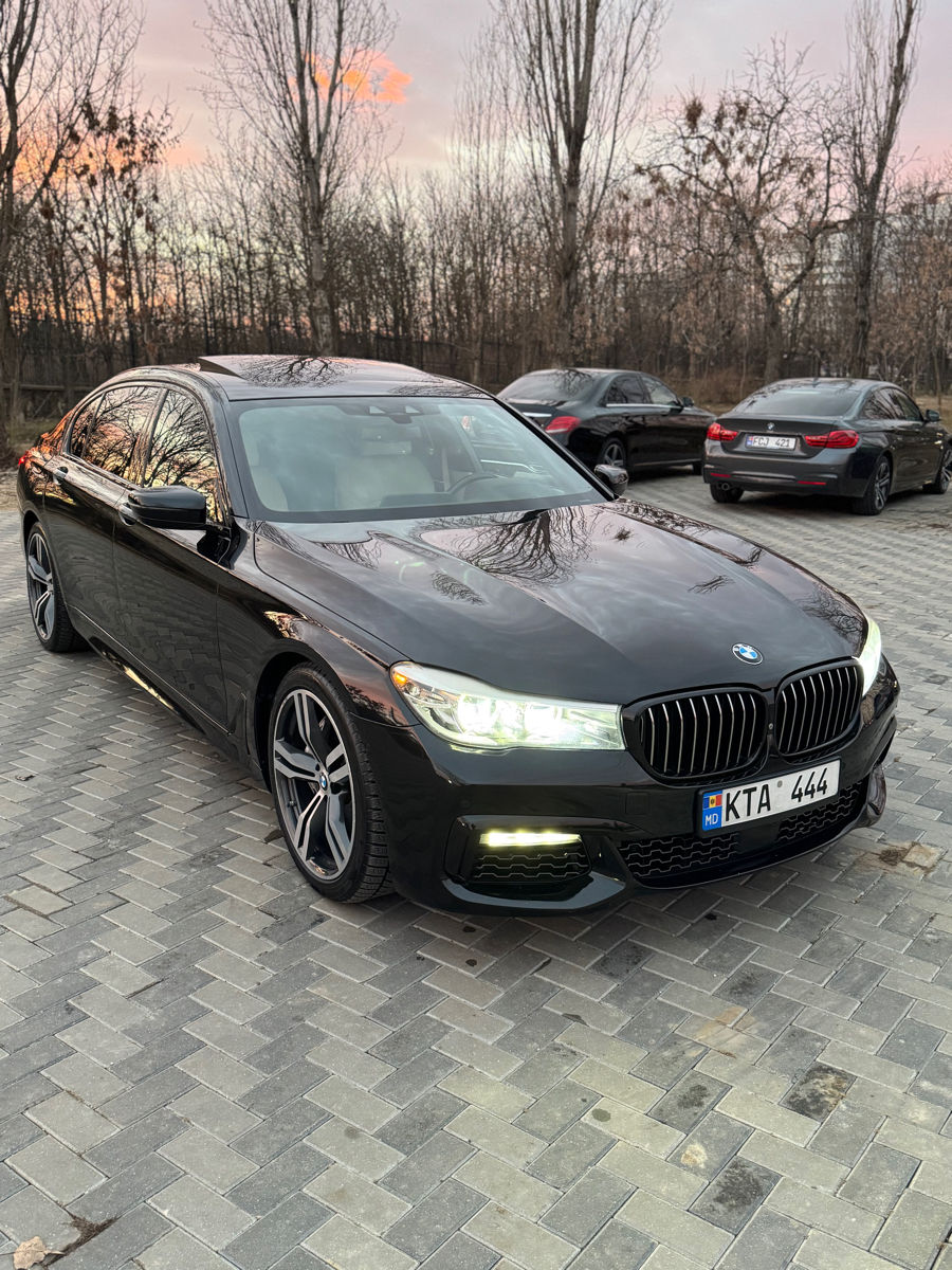 BMW 7 Series foto 0