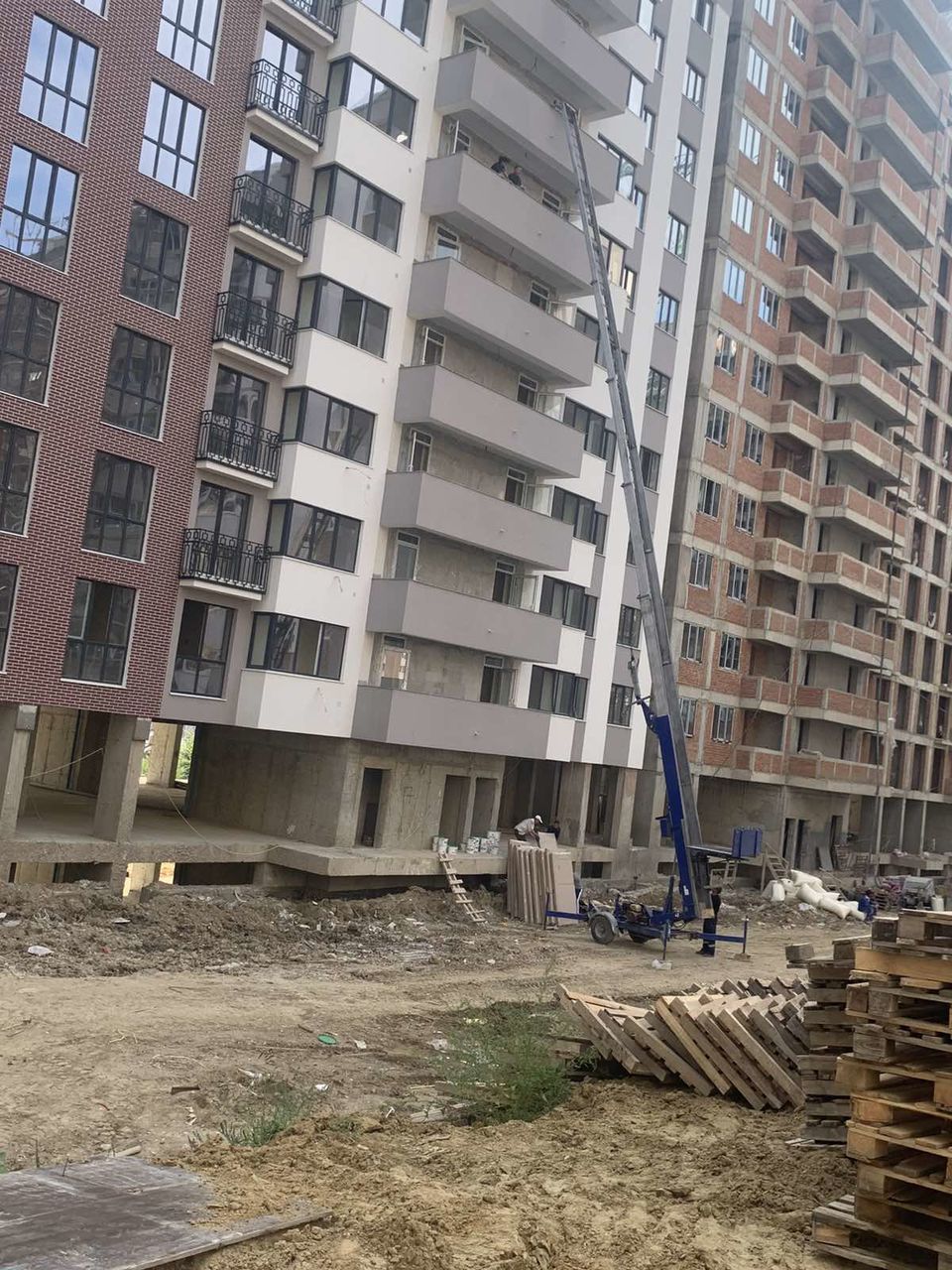 LiftMobil Transport de Mărfuri Lift exterior Evacuarea Gunoiului foto 4