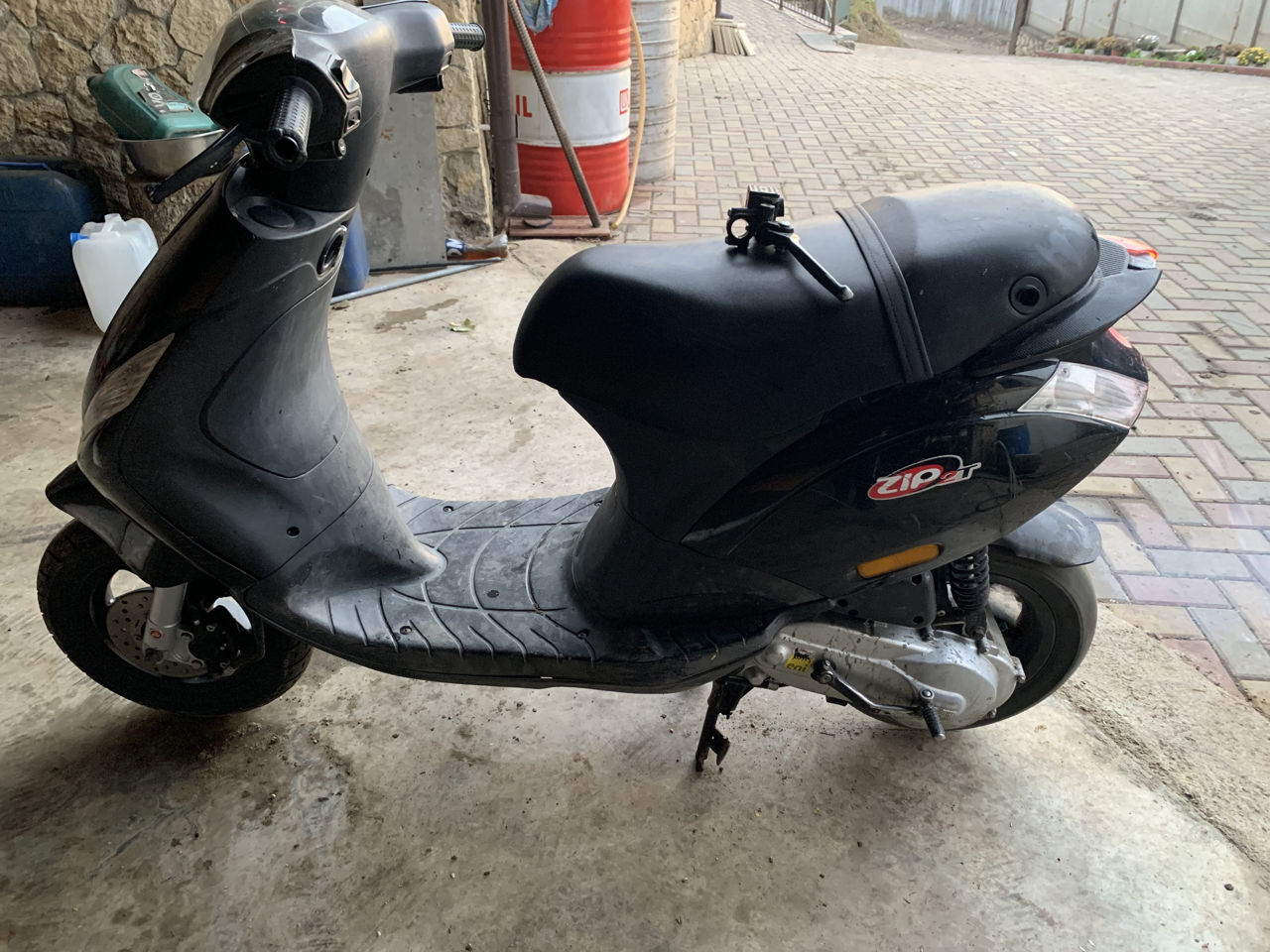 Piaggio Zip 2t