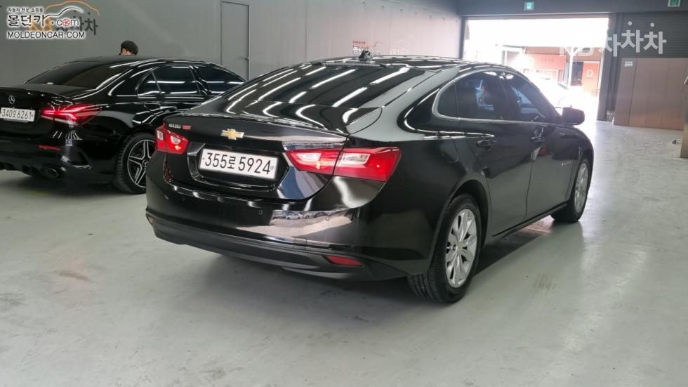 Chevrolet Malibu фото 2