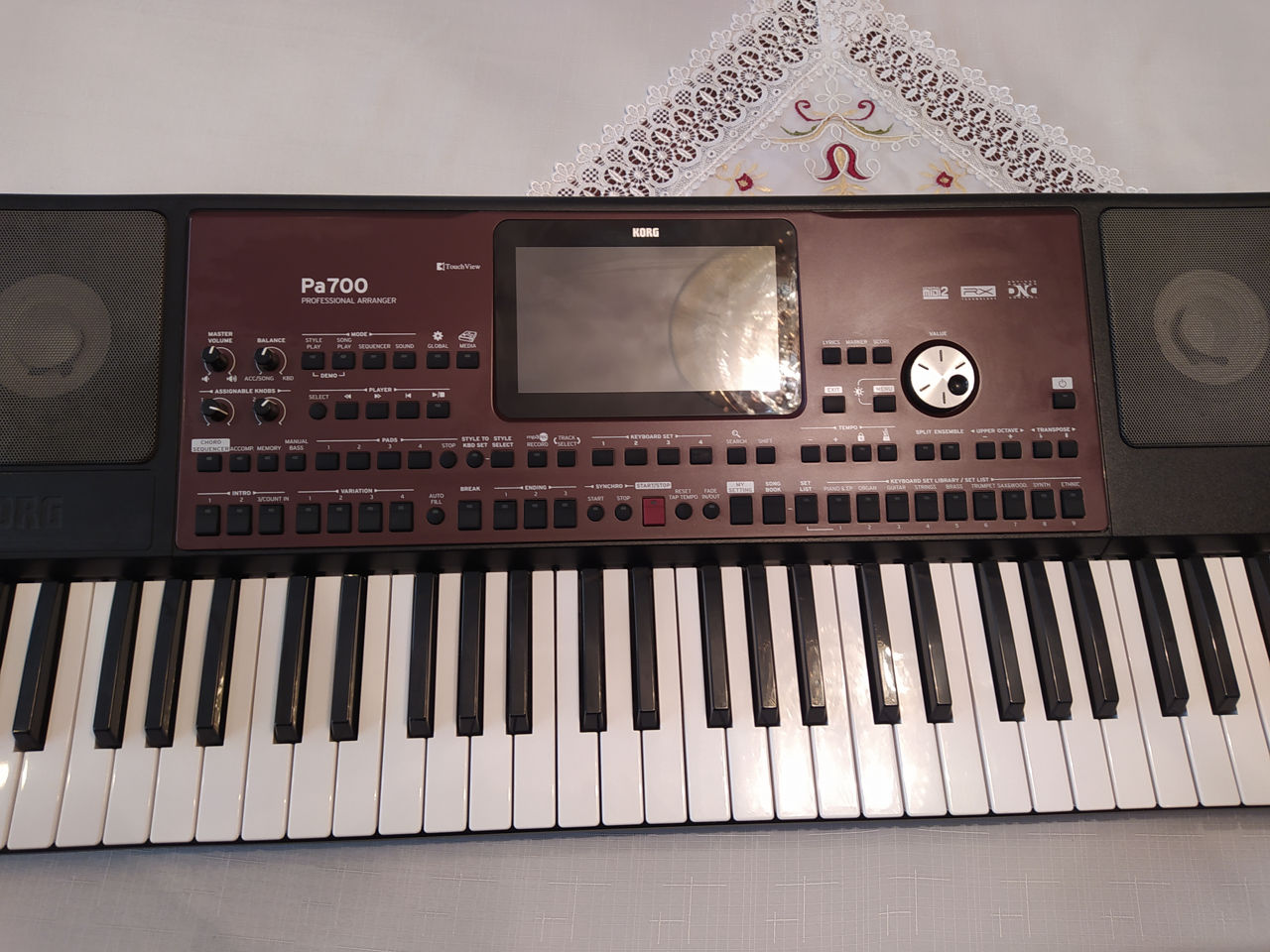 Korg Pa 700