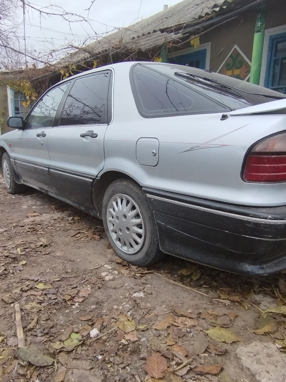 Mitsubishi galant