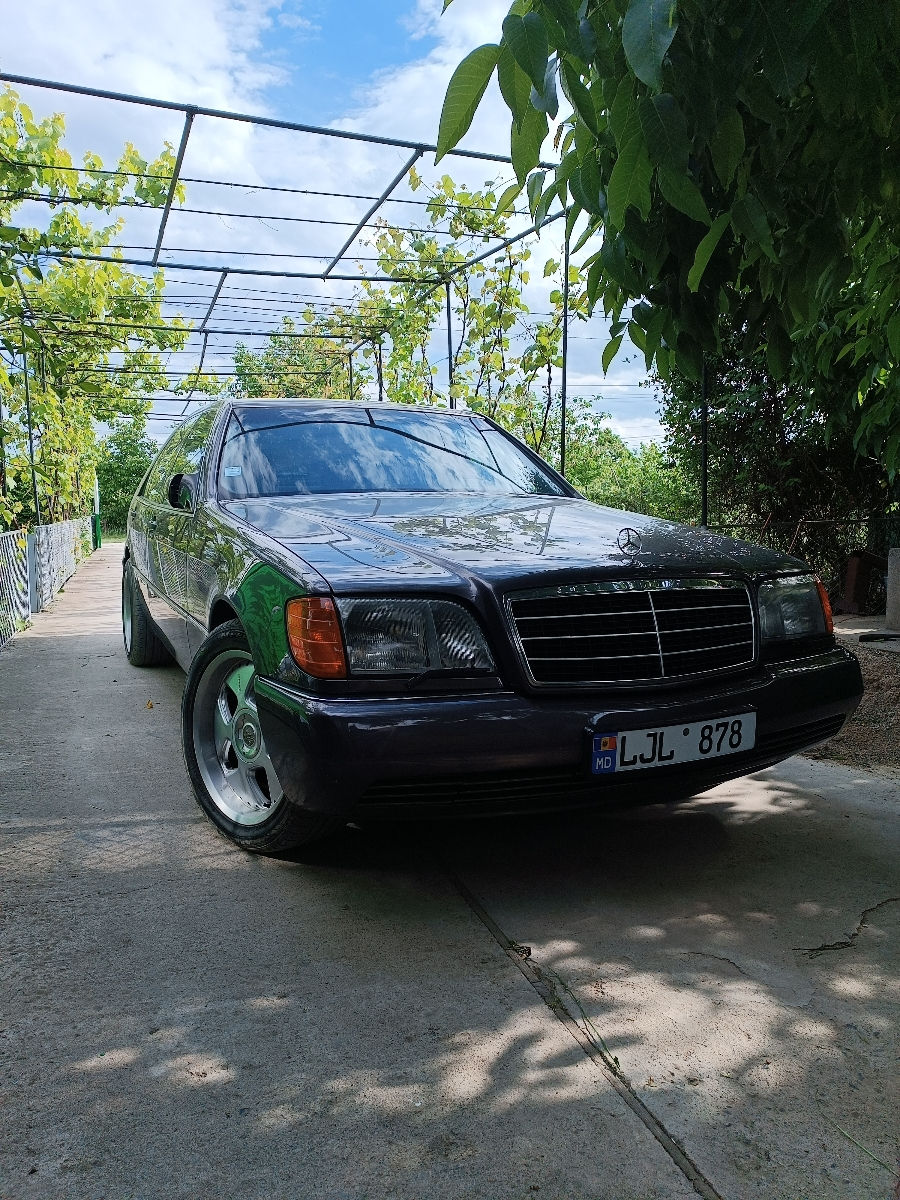 Mercedes S-Class foto 1