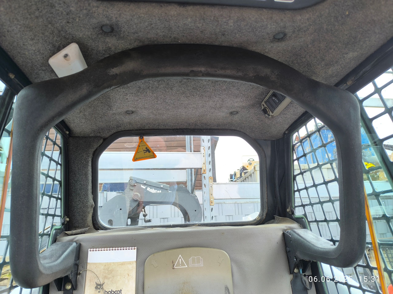 Мини погрузчик Bobcat 863 Turbo фото 15