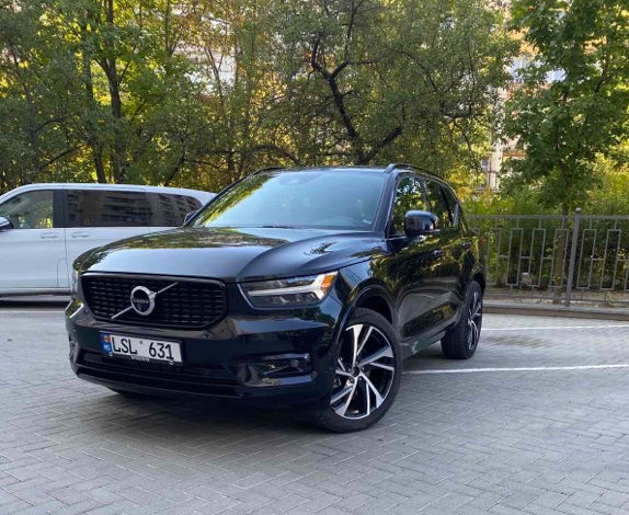 Volvo XC40 foto 1