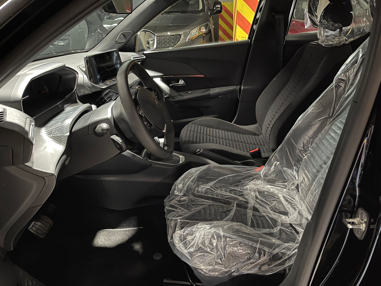 Peugeot 2008 foto 10