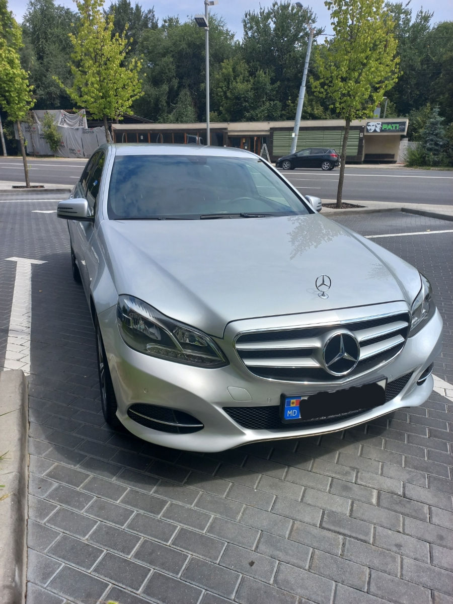 Mercedes E-Class foto 1