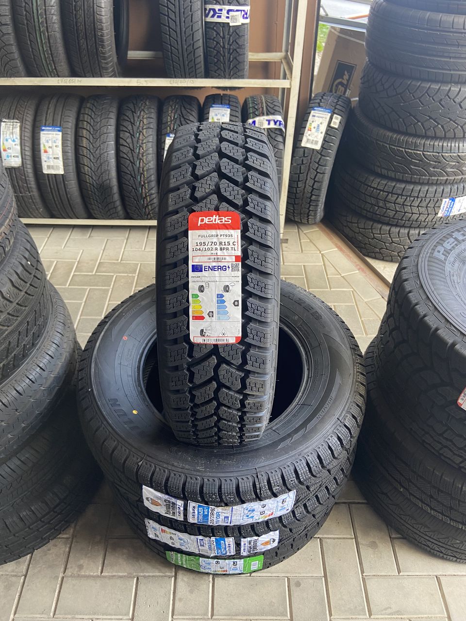 Pneus Neige Jantés 195/70 R15C Pour Peugeot Boxer - Occasion Bon état