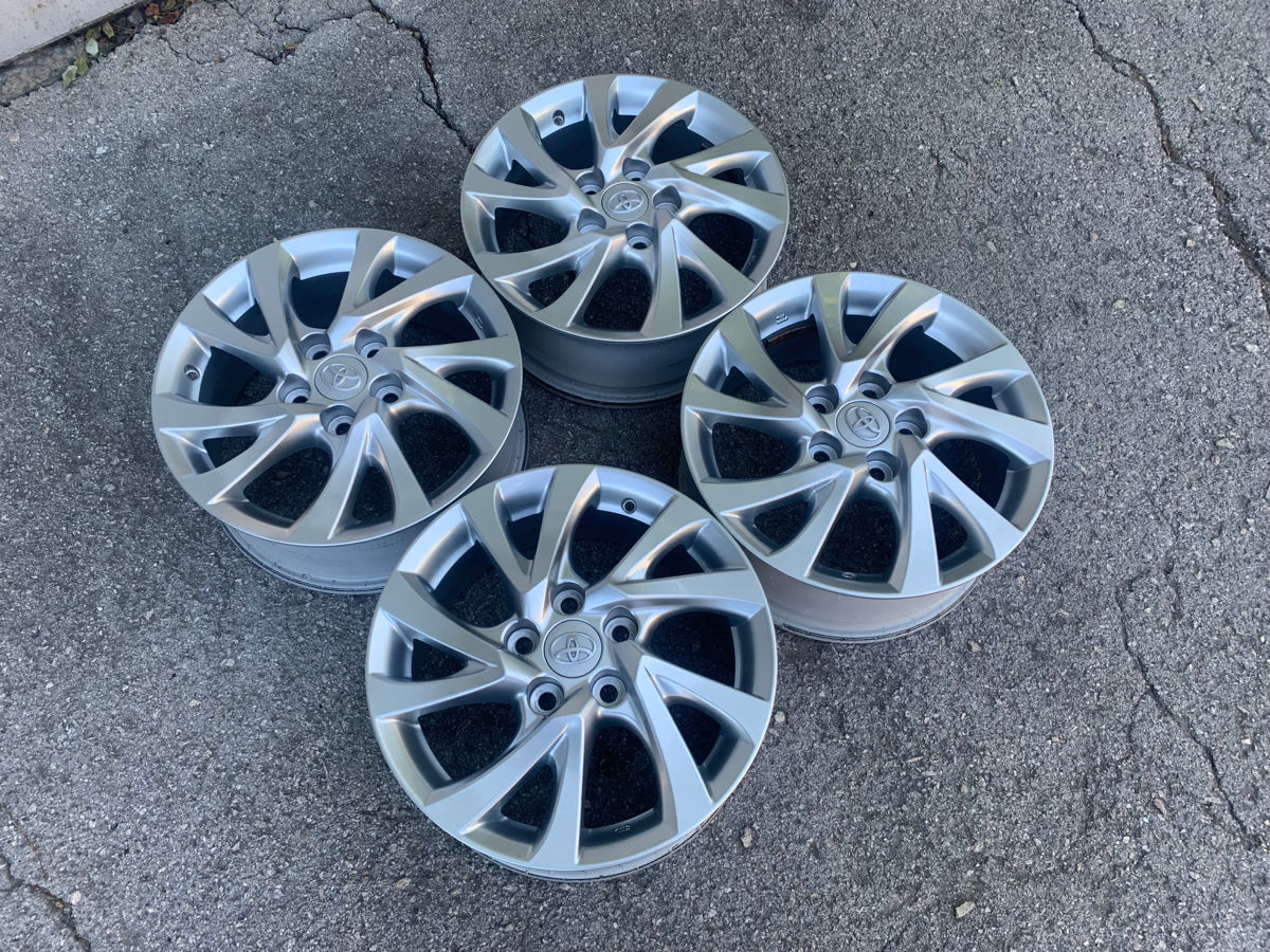 R16 Toyota (Originale)