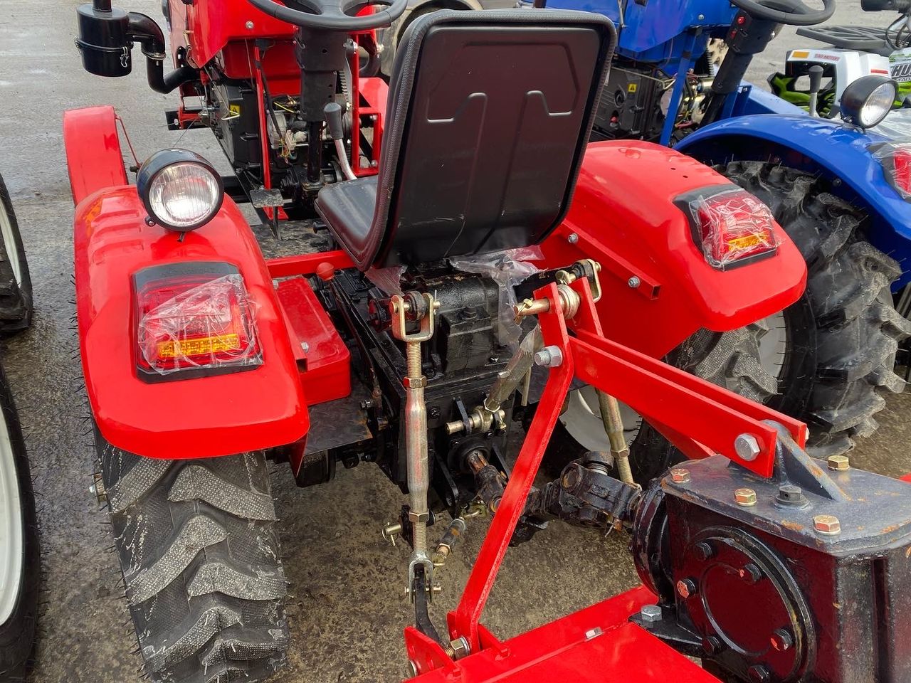 Minitractor Zubr 24cp cardan freza+plug foto 16