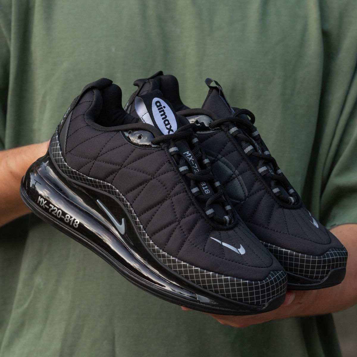 Nike Air Max 720-818 Black foto 0