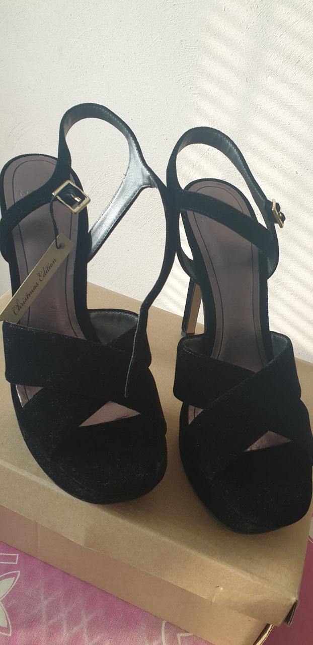 Pantofi de seară eleganți foto 1