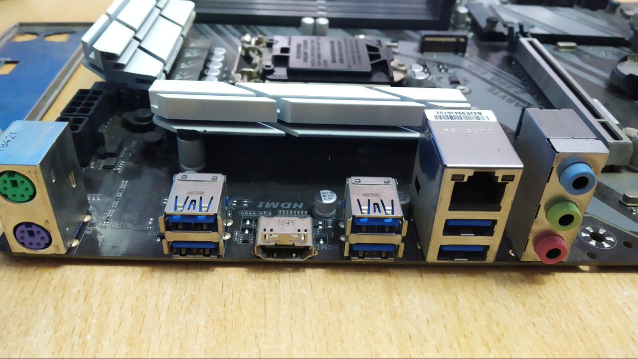 GIGABYTE Z390 UD, LGA 1151 v2
