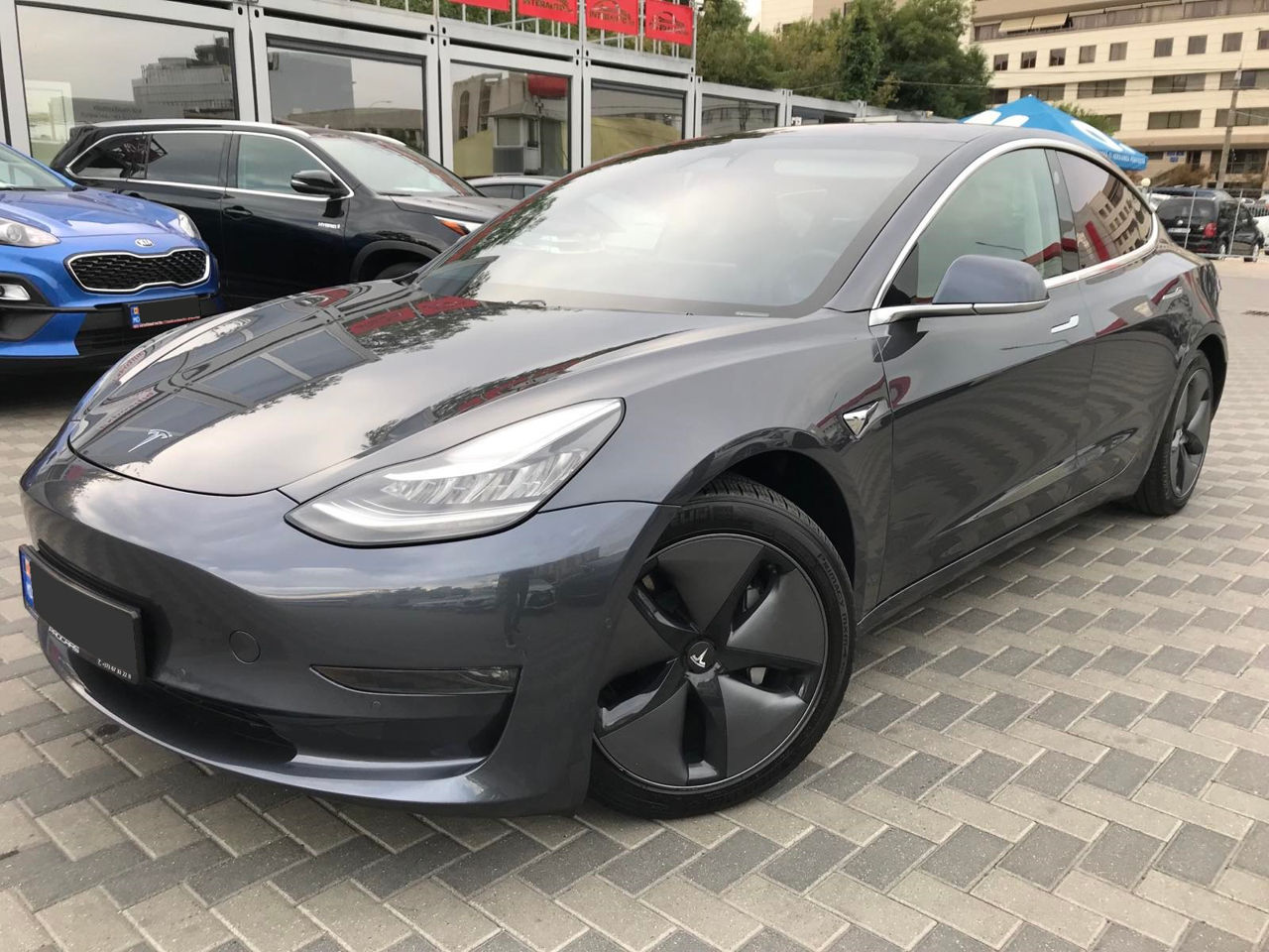 Tesla Model 3 foto 0