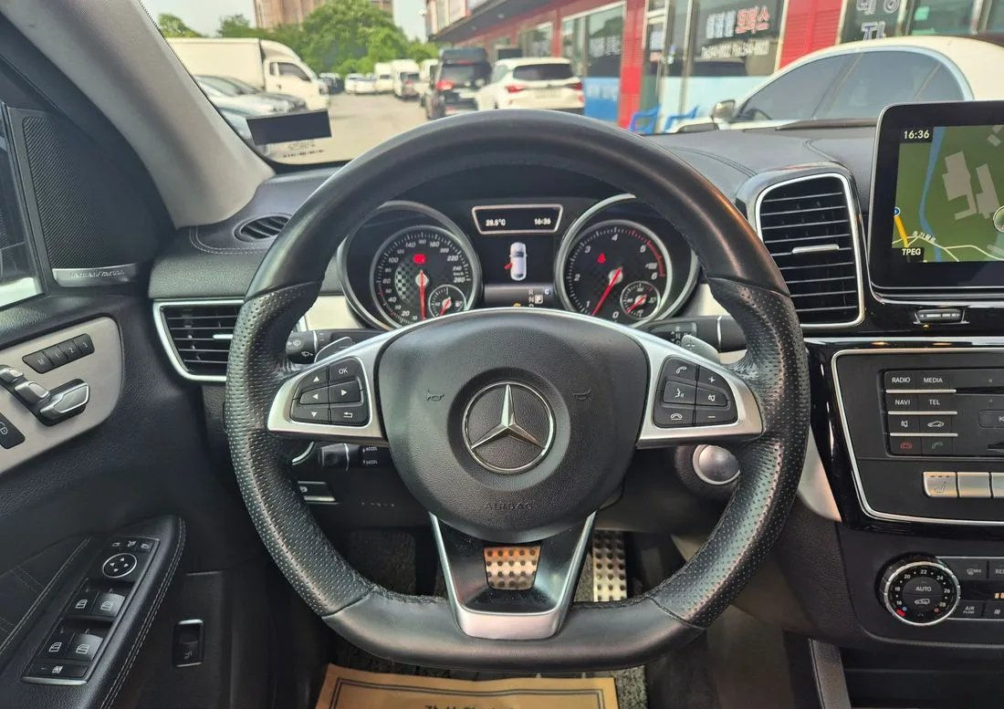 Mercedes GLE foto 5