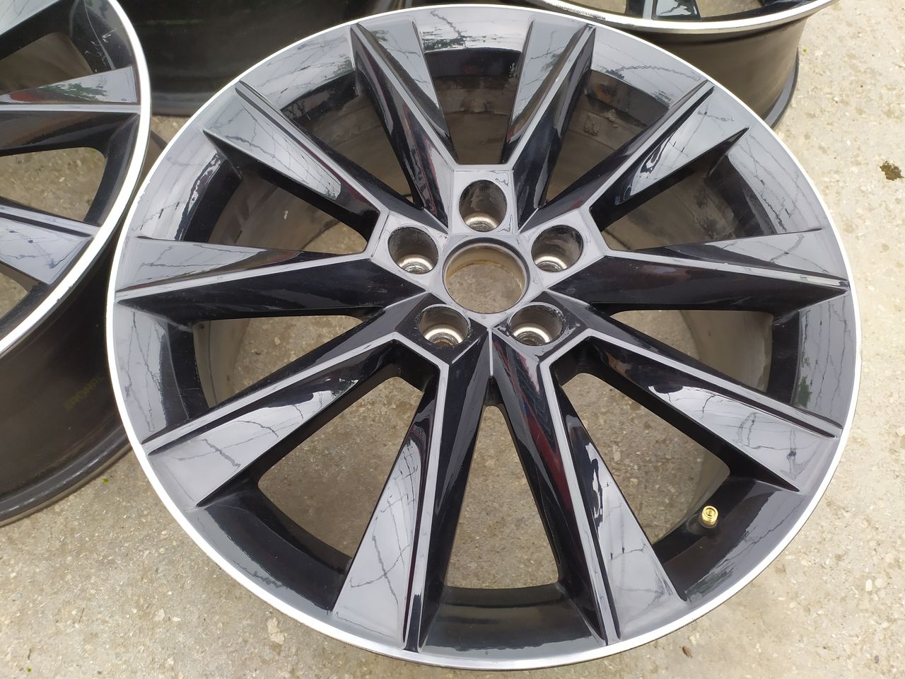 R17 5/100