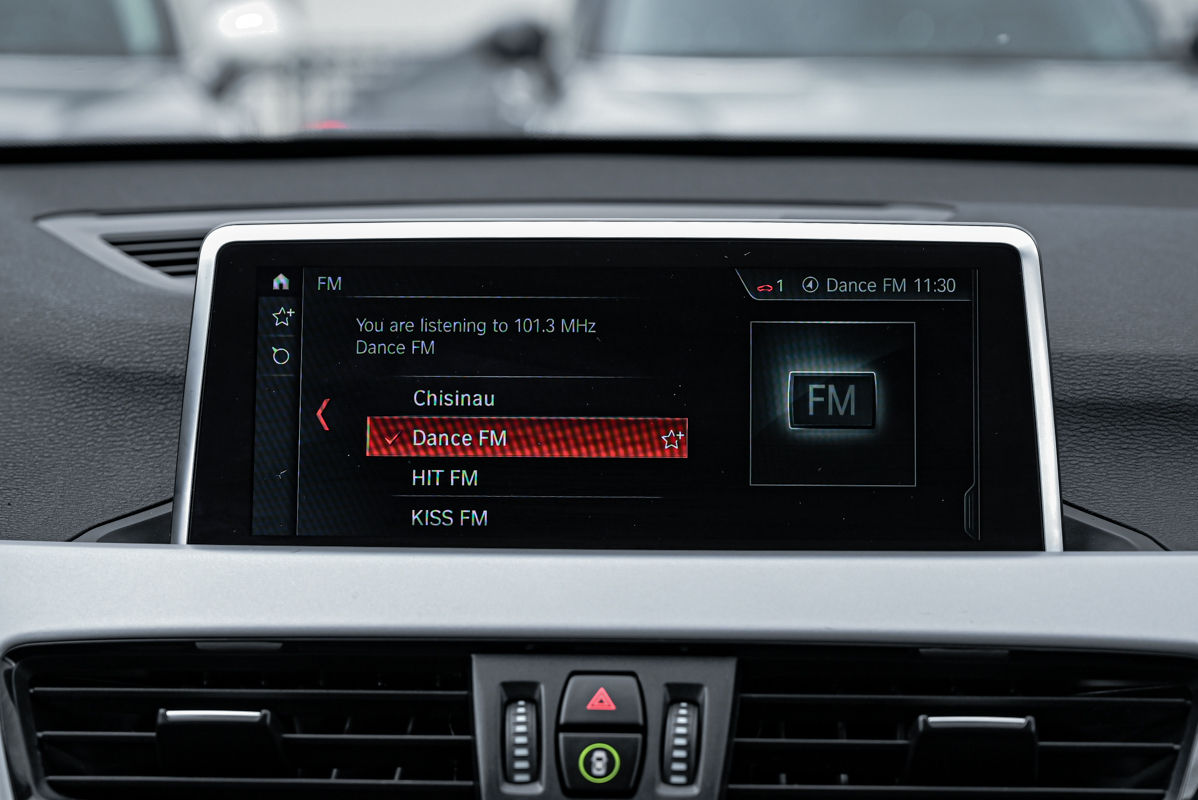 BMW X1 фото 12