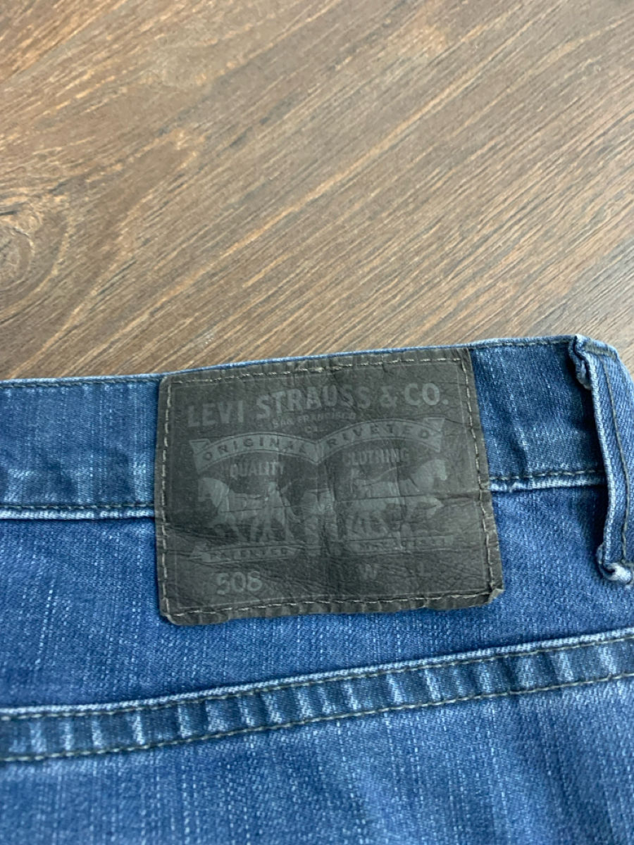 Blugi Levi’s  foto 4