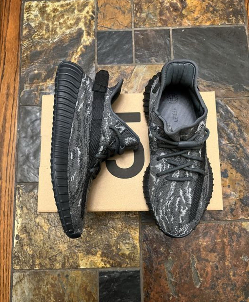 Кроссовки adisas yeezy boost 350 v2 фото 0