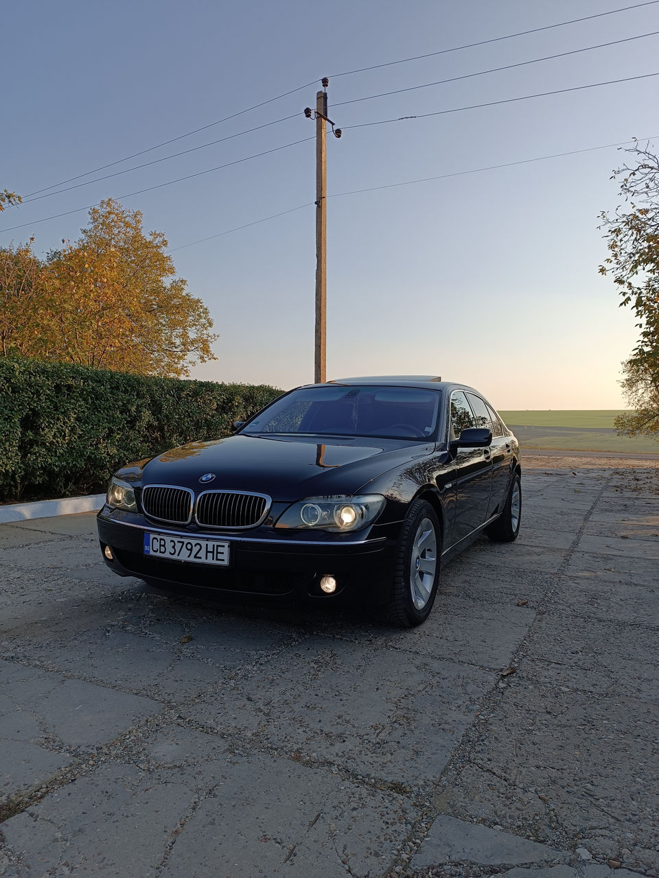 BMW 7 Series foto 1