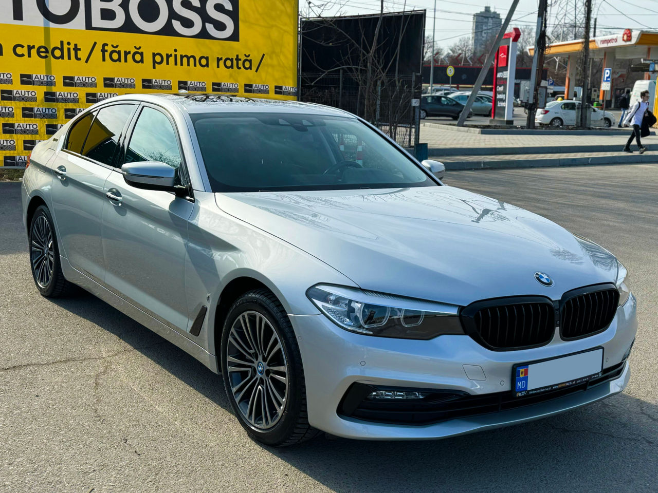 BMW 5 Series foto 1