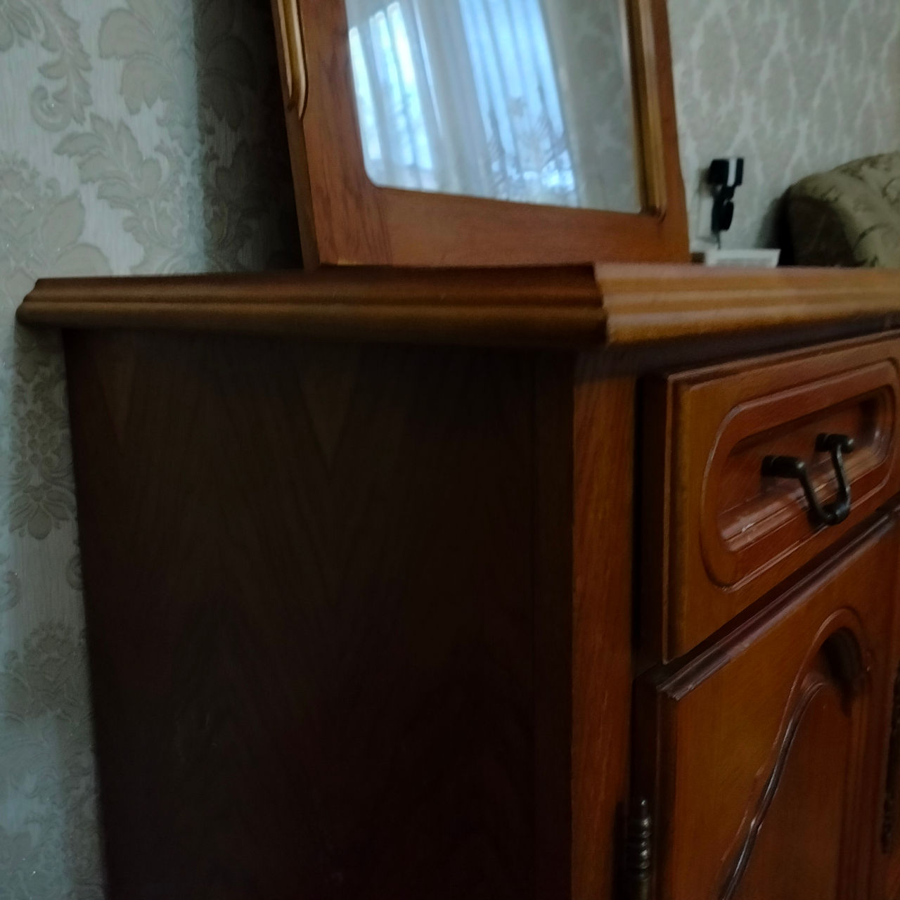 Комод с настенными зеркалом foto 1
