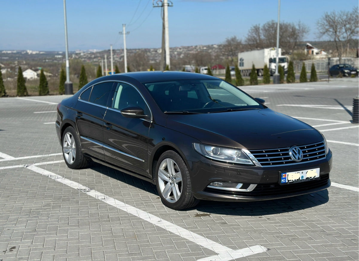 Volkswagen Passat CC foto 2