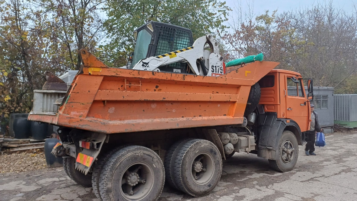 Bobcat , kamaz, miniexcavator s.a.l foto 0