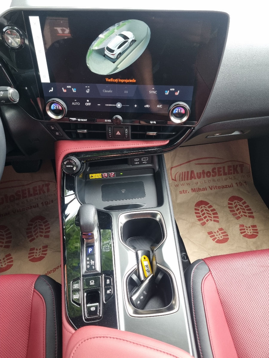 Lexus NX Series 2022 photo 16