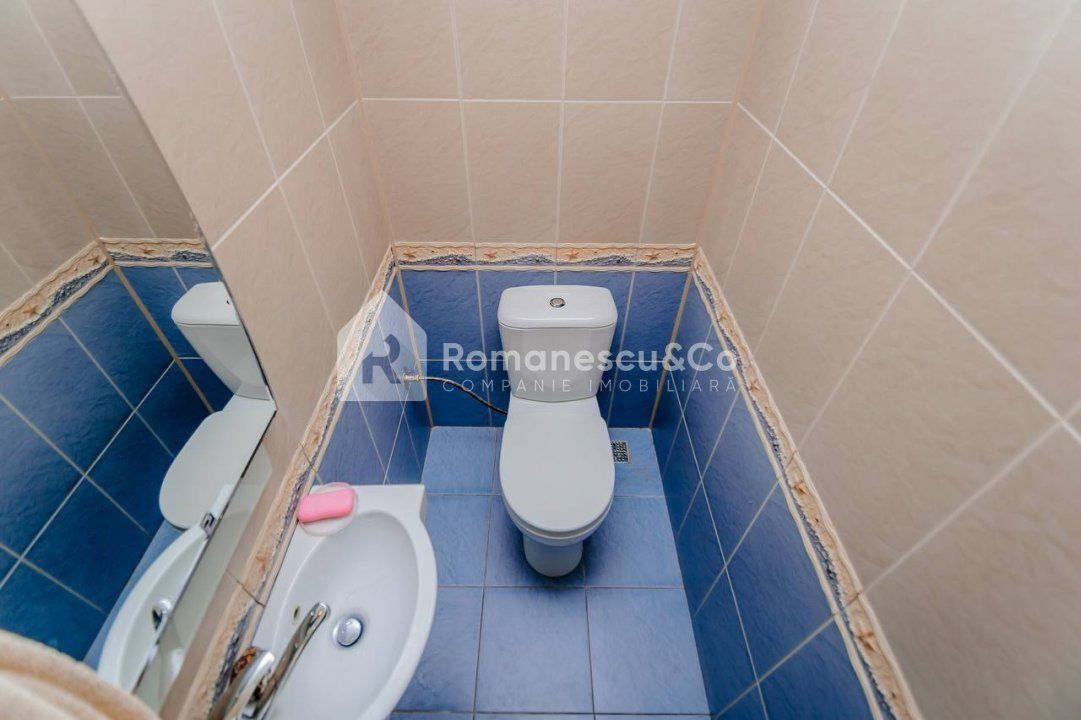 Casă în centru, 150 mp+2 ari, disponibilă în rate! foto 13