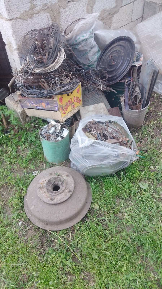 Cumpara metal vechi acumuleatore aluminium bronz medii cablu tehnika uzata avem hamali foto 8