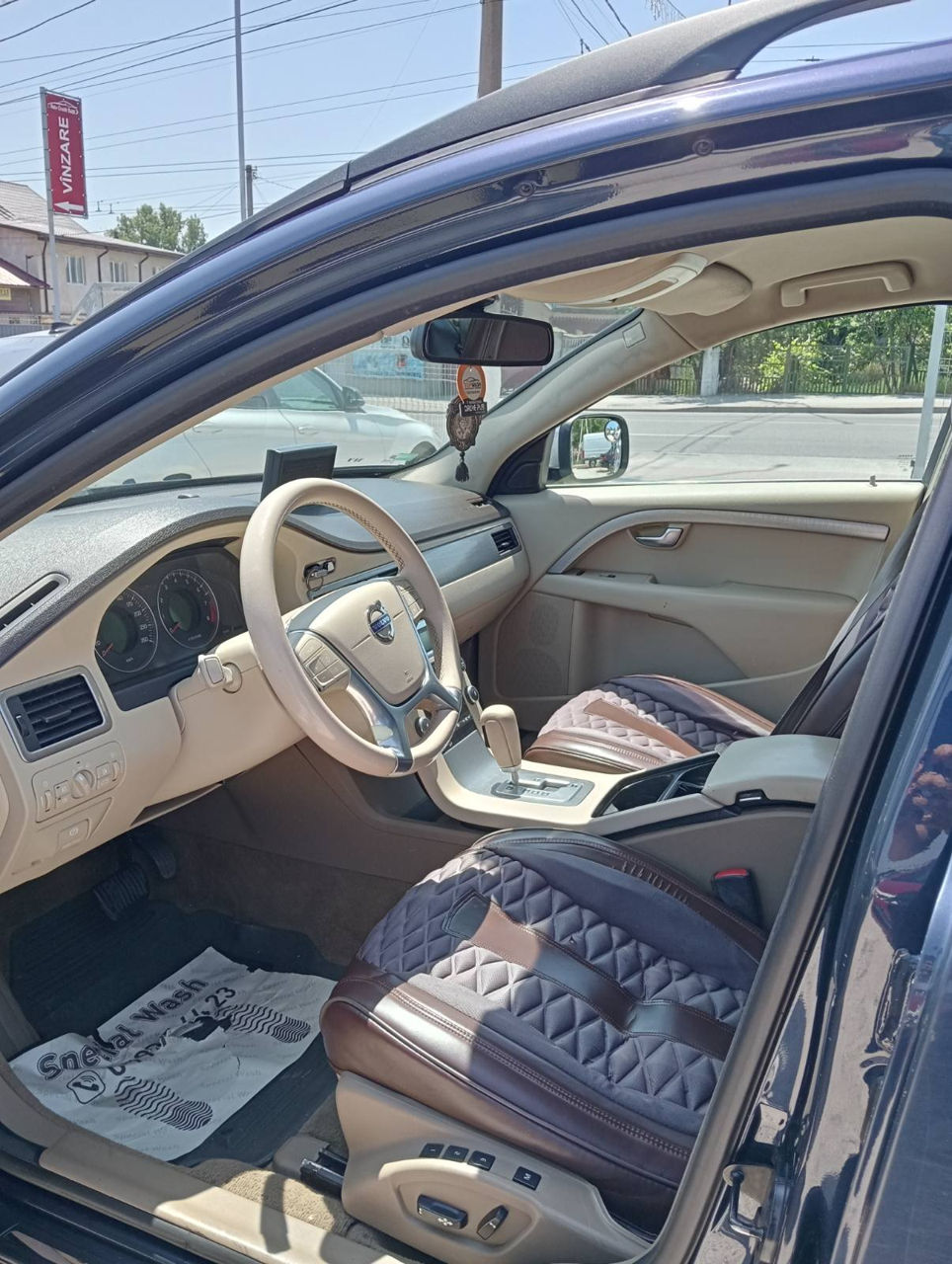 Volvo XC70 фото 4