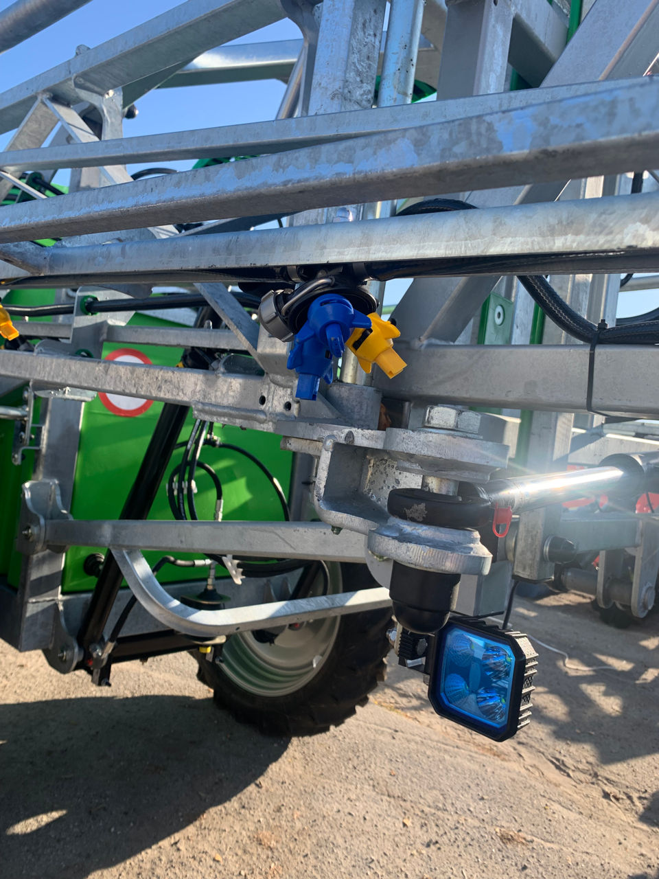 Stropitoare de cimp Опрыскиватель Borys 3000 л Штанга 18 м