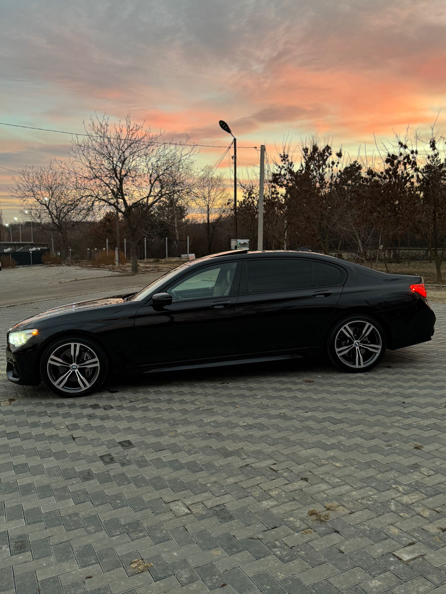 BMW 7 Series foto 6