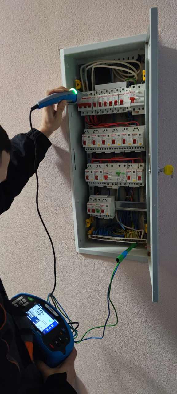 Laborator electrotehnic, masurari si incercari electrice. Электролаборатория. фото 4