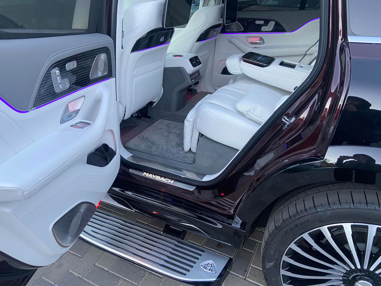 Mercedes-Maybach GLS фото 15