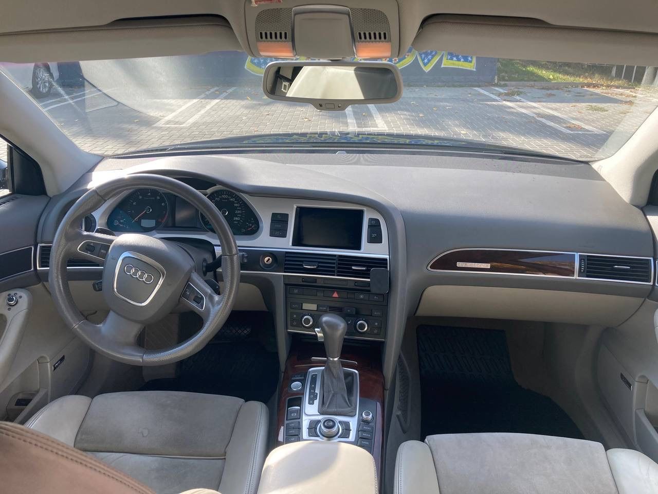 Audi A6 фото 6