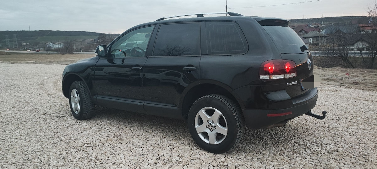 Volkswagen Touareg foto 0